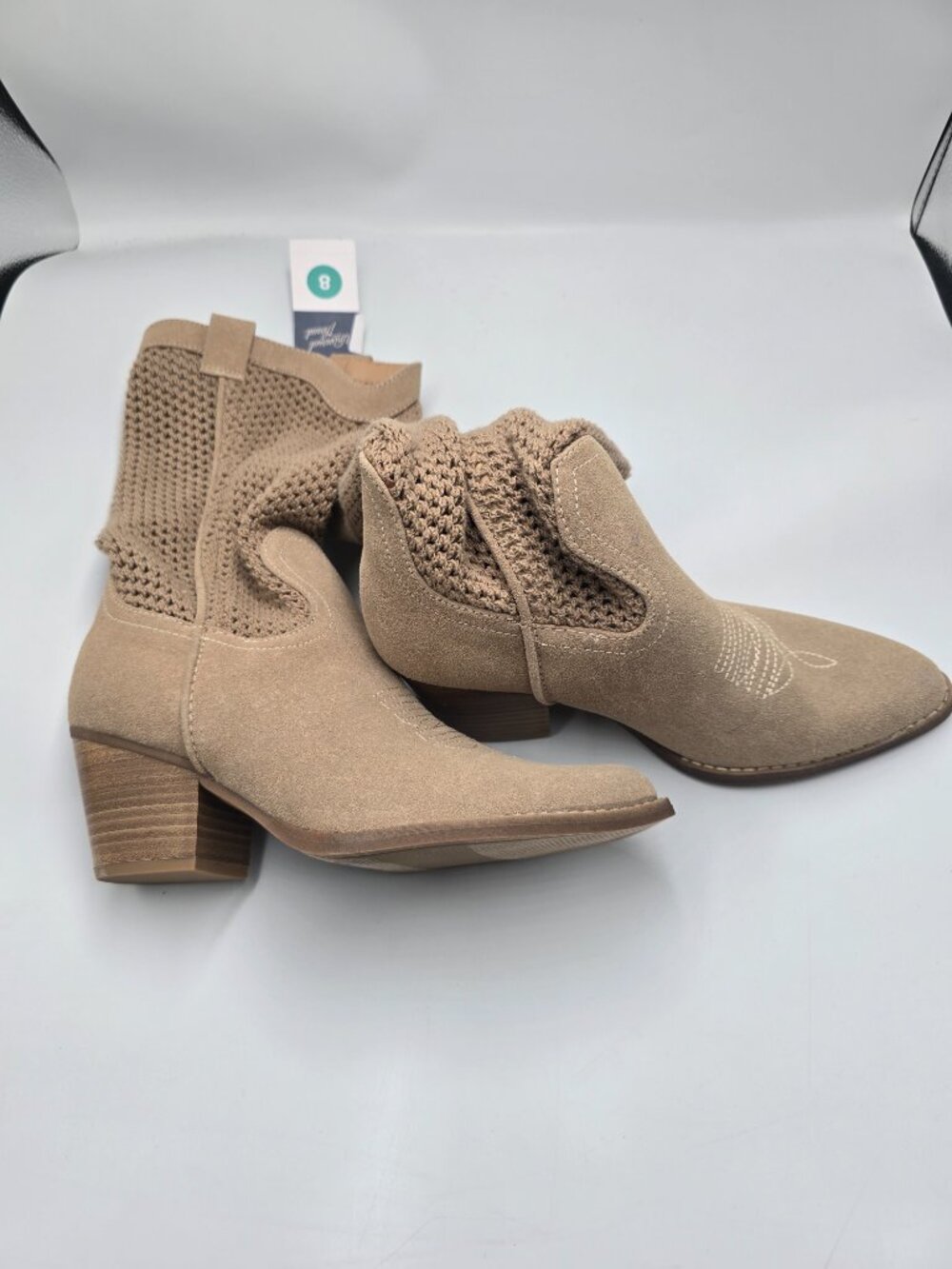 Universal Thread Boots - Picture 2 of 3